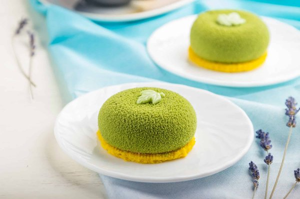 Quelle est la méthode pour faire une mousse de fruits rouges aérienne et délicate ?